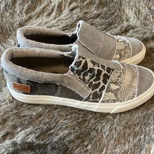 Blowfish casual loafers